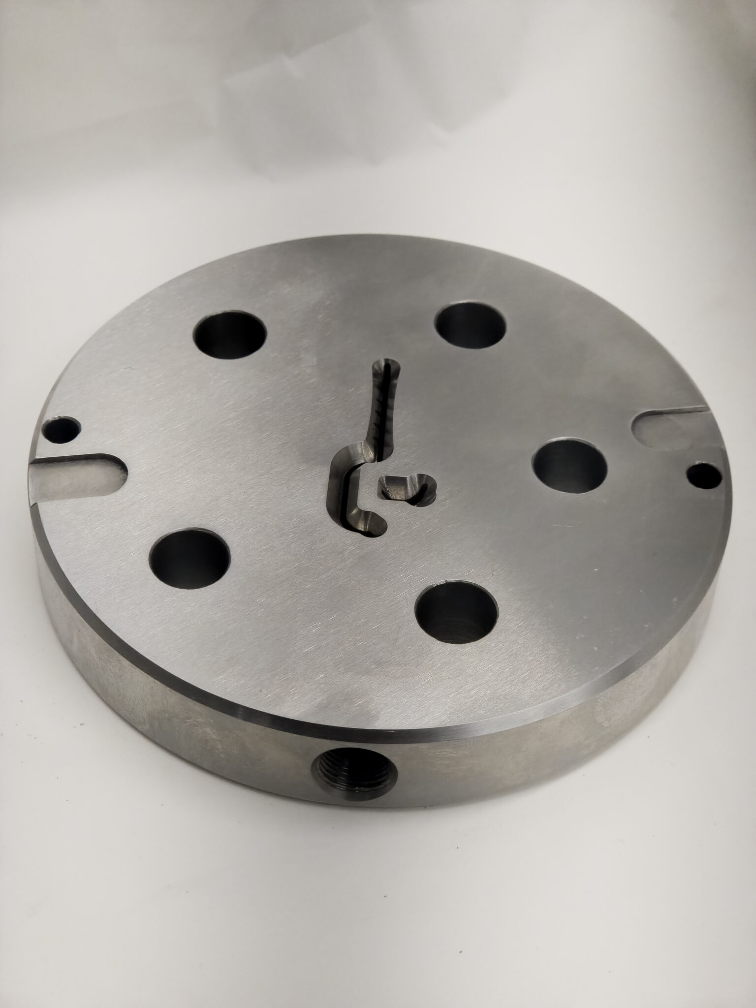 Paddon Precision Tools Precision Tool & Die Manufacturing for the Plastics Industry - VK ...